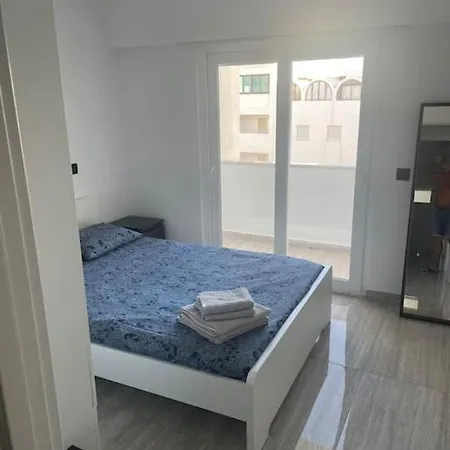Superbe Appartement, Parking,300 M De La Appartement *
